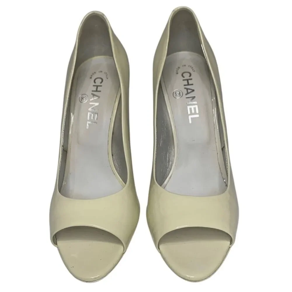 Chanel Interlocking CC Logo Peep Toe Patent Leather Heels EU 37.5 Yellow Pumps